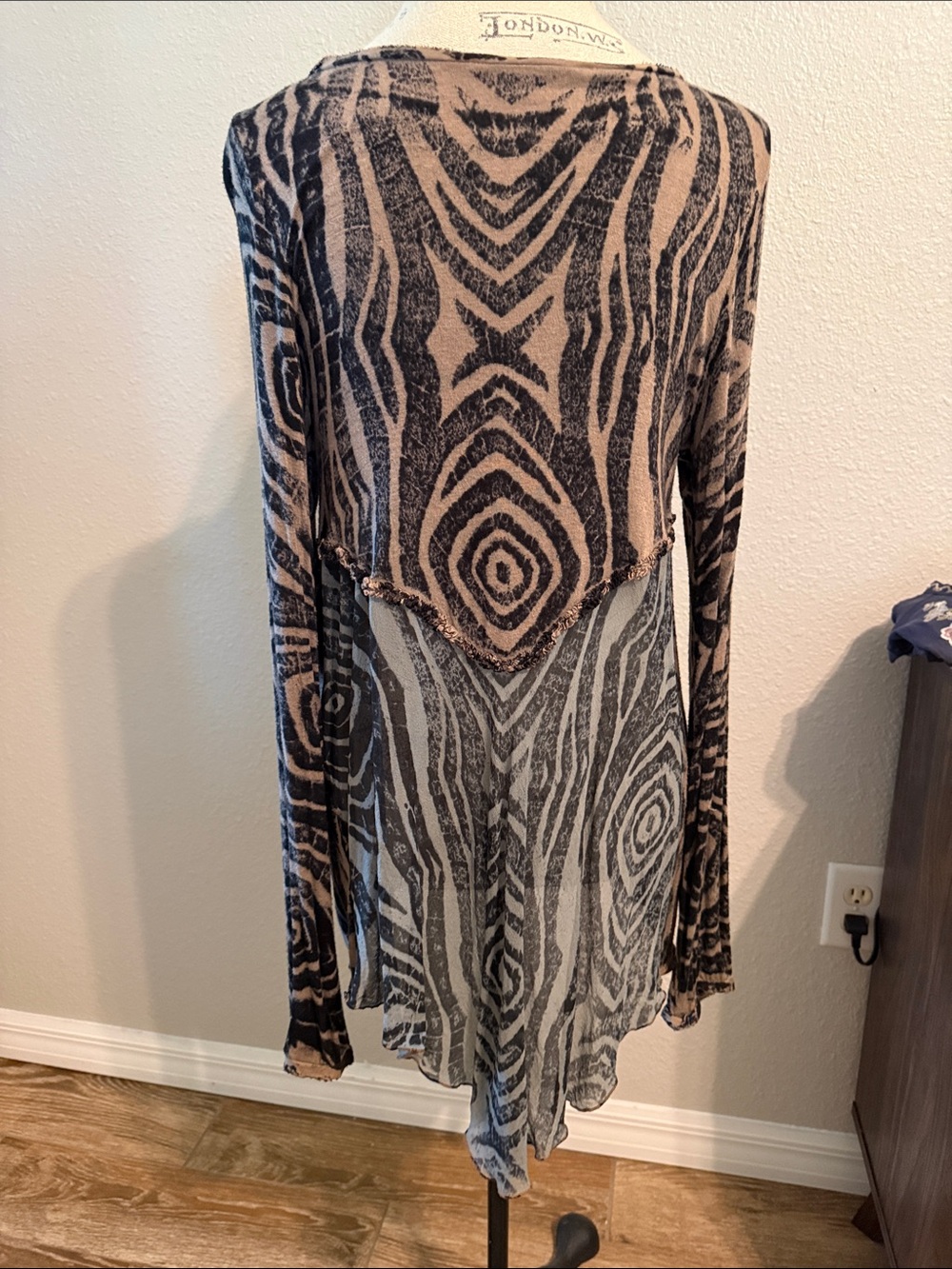 Neutral Patterned Women's Top - Taupe and Black